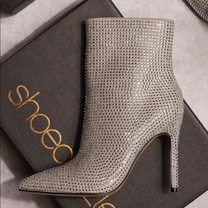 Shoedazzle Rhinestone booties, size 8. NWT. Super cute, just too tight